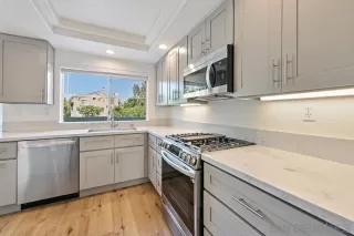 Photo #4: 230014085 Listing