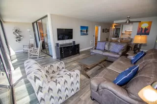 Photo #2: 230014095 Listing