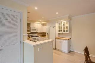 Photo #6: 230014119 Listing 