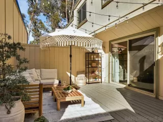 Photo #4: 230014136 Listing