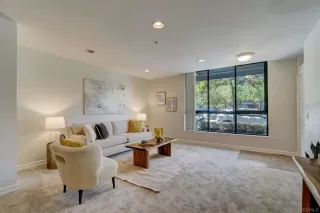 Photo #4: 230014152 Listing