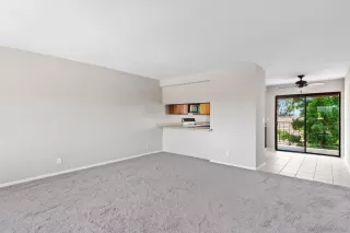 Photo #2: 230014153 Listing