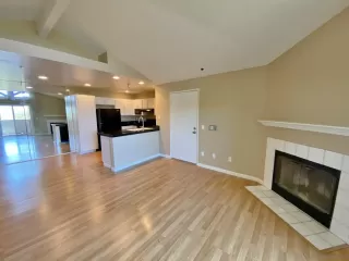 Photo #5: 230014157 Listing