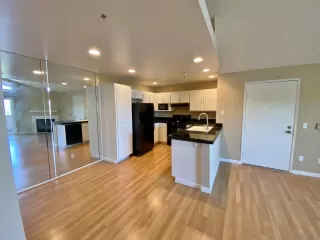 Photo #6: 230014157 Listing