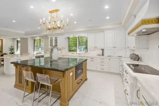 Photo #2: 230014164 Listing