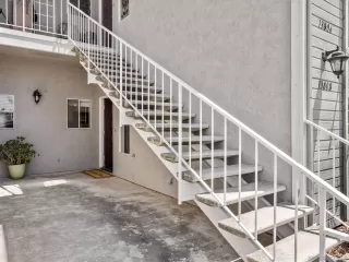 Photo #1: 230014221 Listing