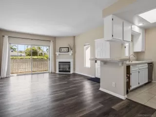 Photo #6: 230014221 Listing