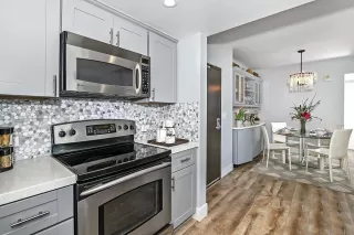 Photo #6: 230014237 Listing