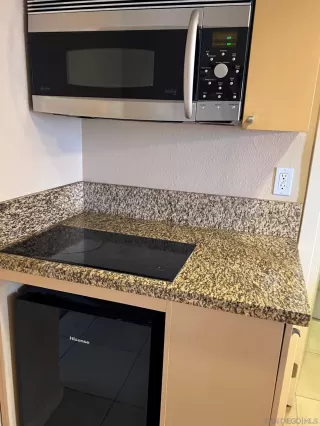 Photo #3: 230014280 Listing 