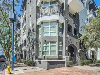 Photo #2: 230014288 Listing