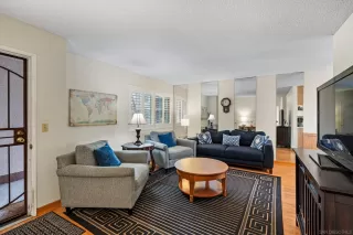 Photo #4: 230014304 Listing