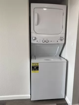 Photo #3: 230014334 Listing