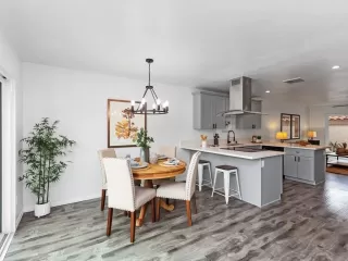 Photo #6: 230014350 Listing