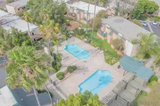 Photo #3: 230014383 Listing