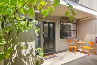 Photo #4: 230014387 Listing