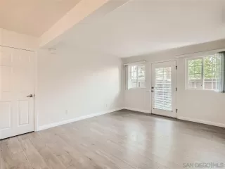 Photo #4: 230014388 Listing