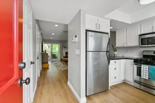 Photo #1: 230014391 Listing