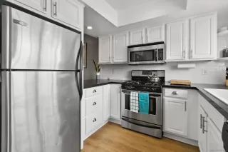 Photo #2: 230014391 Listing