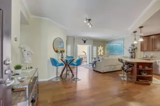 Photo #2: 230014404 Listing