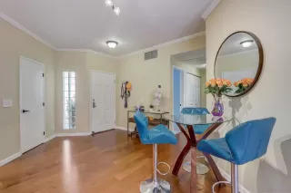 Photo #6: 230014404 Listing