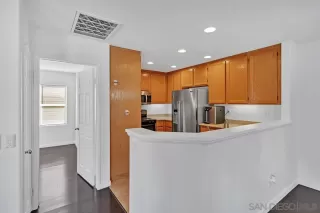 Photo #3: 230014413 Listing