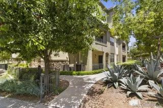 Photo #2: 230014439 Listing