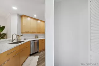 Photo #6: 230014455 Listing