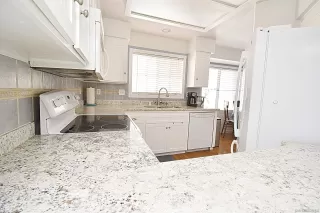 Photo #3: 230014473 Listing