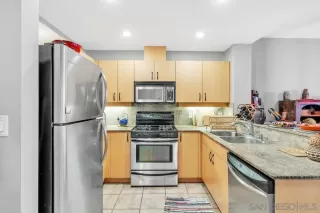 Photo #2: 230014485 Listing