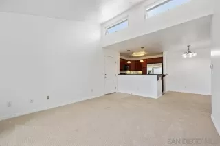 Photo #4: 230014494 Listing