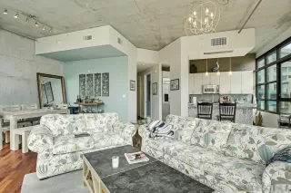 Photo #4: 230014513 Listing