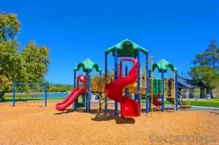 Photo #4: 230014526 Listing