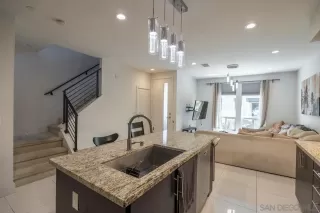 Photo #3: 230014568 Listing