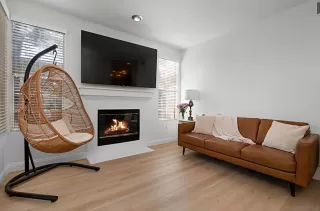 Photo #4: 230014594 Listing