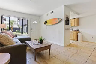 Photo #3: 230014597 Listing