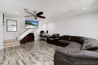 Photo #3: 230014599 Listing