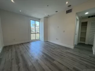 Photo #6: 230014600 Listing