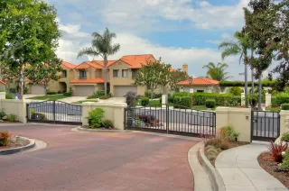 Photo #2: 230014601 Listing