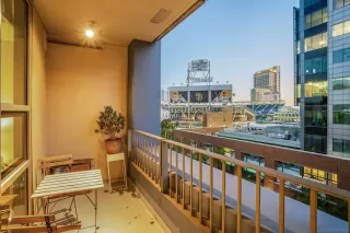 Photo #2: 230014604 Listing 