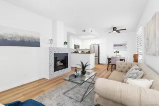 Photo #4: 230014631 Listing