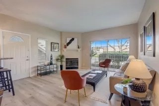 Photo #4: 230014643 Listing