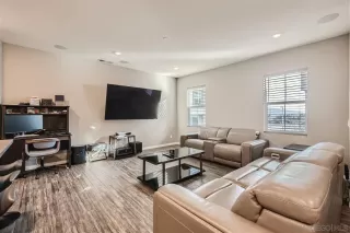 Photo #2: 230014667 Listing