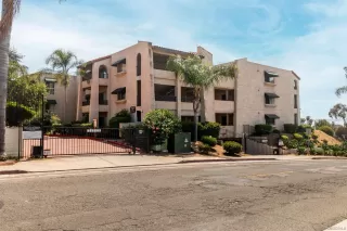 Photo #5: 230014683 Listing 