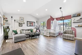 Photo #3: 230014701 Listing