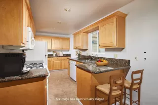 Photo #5: 230014731 Listing