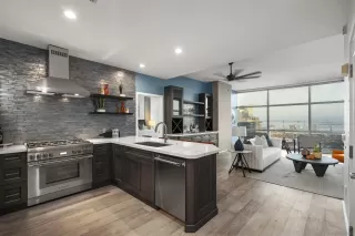 Photo #5: 230014757 Listing