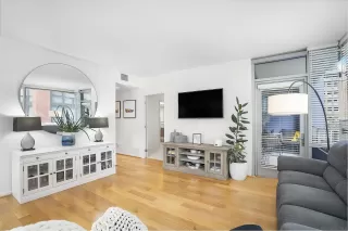 Photo #1: 230014761 Listing 