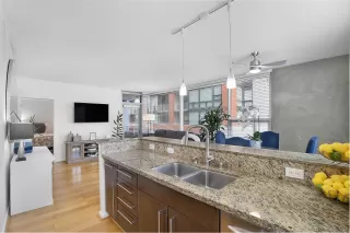 Photo #6: 230014761 Listing 