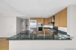 Photo #4: 230014781 Listing 