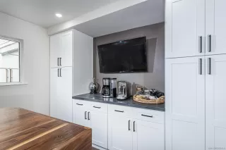 Photo #4: 230014793 Listing